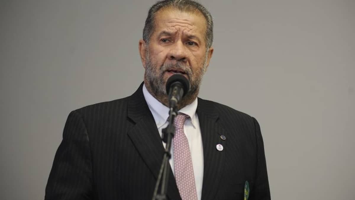Lupi será ouvido na Câmara sobre juros do consignado para aposentados e pensionistas