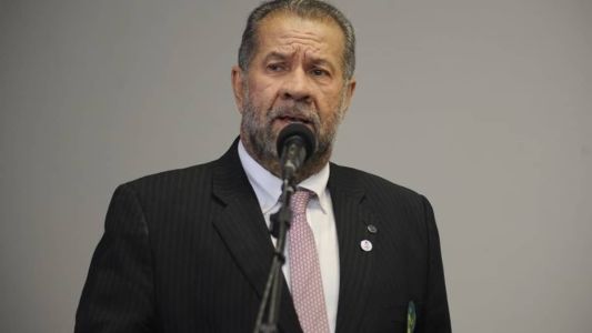 O ministro da Previdência Social, Carlos Lupi, será ouvido nesta quarta-feira (20), sobre a redução dos juros do crédito consignado