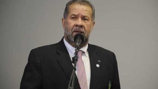 O ministro da Previdência Social, Carlos Lupi, será ouvido nesta quarta-feira (20), sobre a redução dos juros do crédito consignado
