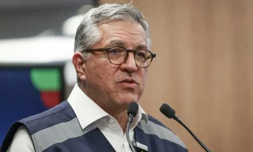 O ministro da Saúde, Alexandre Padilha, durante coletiva