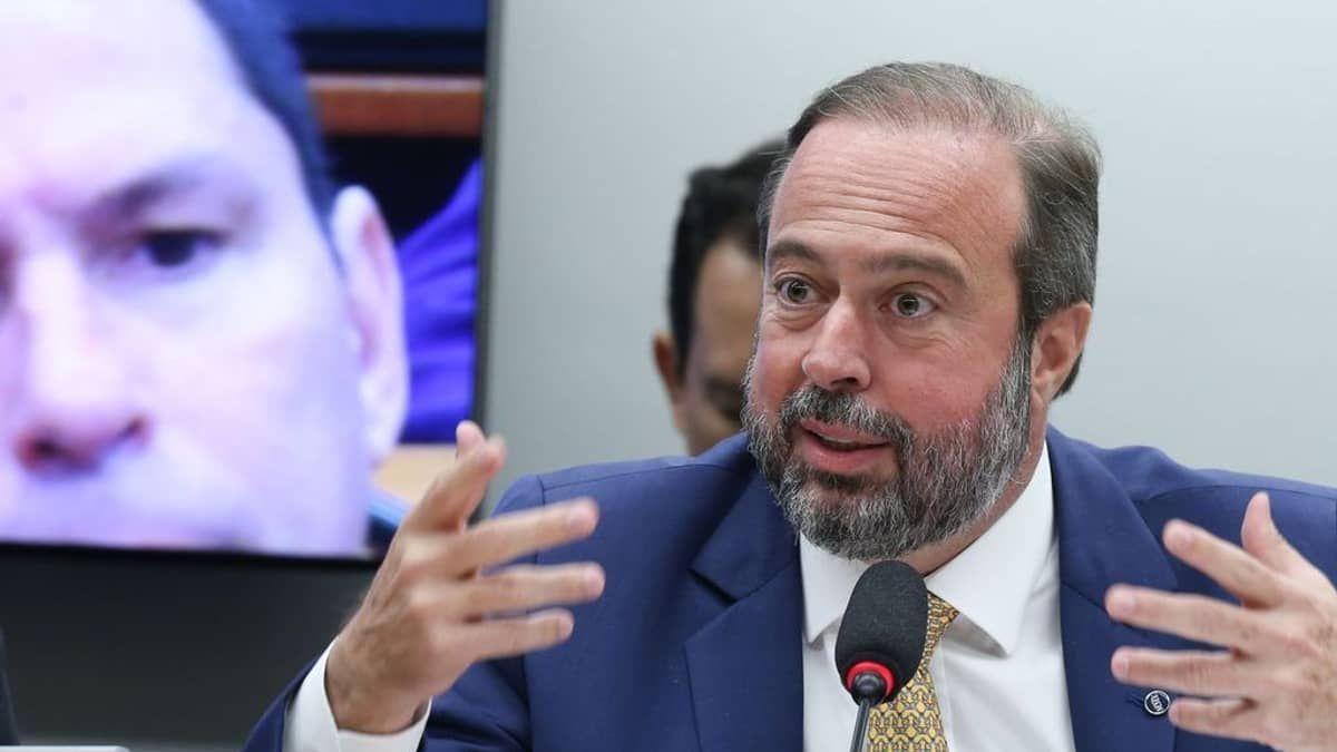 Silveira comemora mudança na política de preços da Petrobras: ‘Não teremos a volatilidade de antes’ 