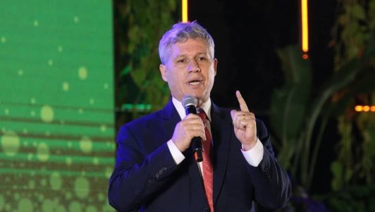 O ministro do Desenvolvimento Agrário e Agricultura Familiar, Paulo Teixeira, usou as redes sociais nesta sexta-feira (27) para criticar a decisão do STF