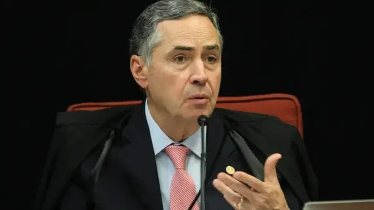 Barroso suspende dívida de R$ 16,4 bi de Minas Gerais e aceita adesão do estado ao PAF