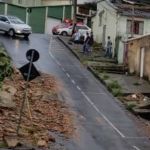 Muro desaba durante chuva e casa é interditada na região Leste de BH
