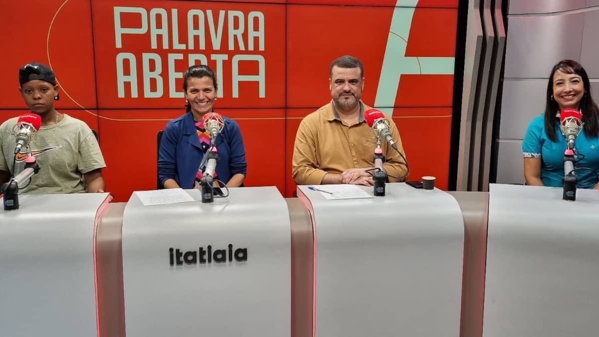 Palavra aberta debate a implementação do novo ensino médio no Brasil 