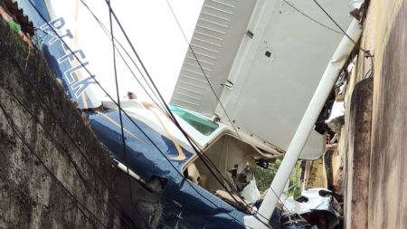 O piloto, o médico José Luiz de Oliveira, de 66 anos, chegou a ser socorrido em estado grave para o Hospital João XXIII, na capital, mas não resistiu