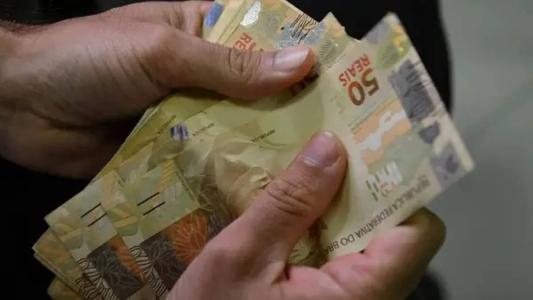 O prazo para entregar a declaração termina no dia 31 de maio