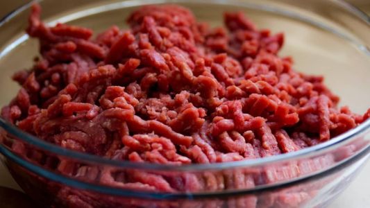 O preço da carne vermelha caiu em 1,22% em fevereiro no Brasil