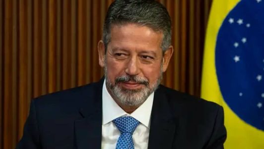 O presidente da Câmara dos Deputados, Arthur Lira (PP-AL), conversou nesta sexta-feira (1) com o presidente em exercício, Geraldo Alckmin, sobre a situação de Maceió