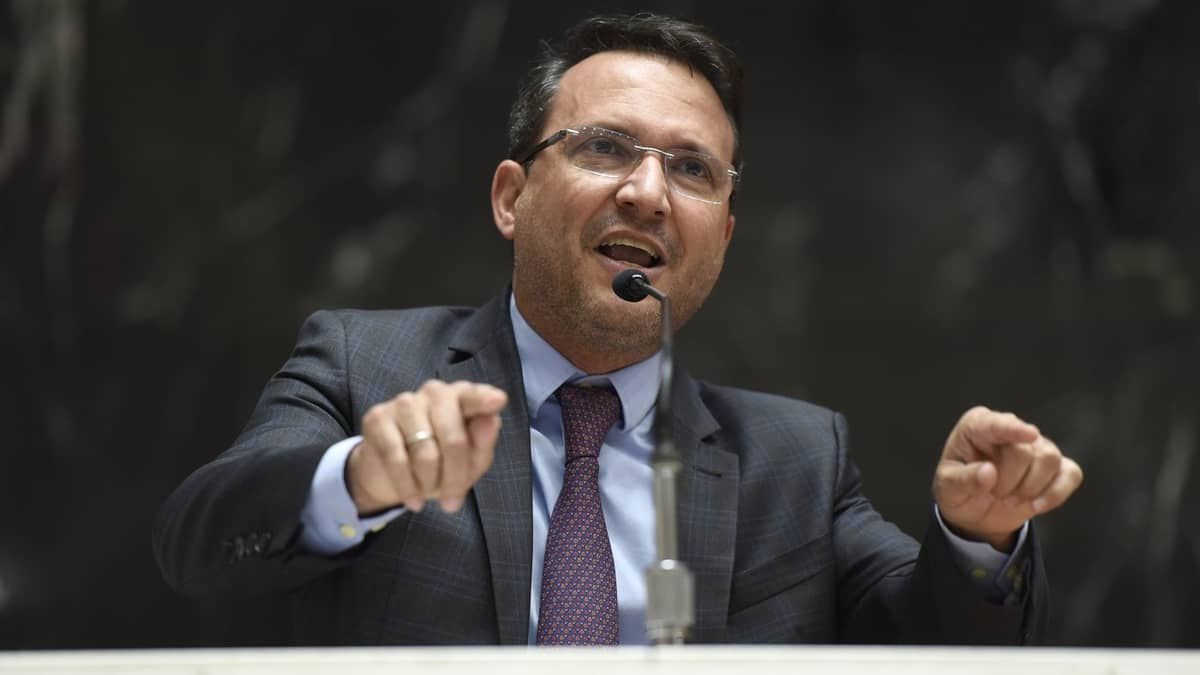 Aliados de Zema criticam governo e citam 'desprezo' a deputados