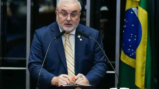 O presidente da Petrobras, Jean Paul Prates, classificou como positiva a reunião que teve, nesta terça-feira (21), com o presidente Luiz Inácio Lula da Silva, e com três ministros, incluindo o de Minas e Energia, Alexandre Silveira.