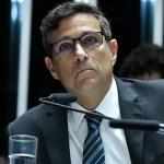 Presidente do BC diz que governo Lula está na direção certa, mas que 'barra subiu' para política fiscal