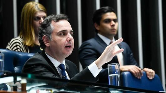 O presidente do Congresso Nacional, senador Rodrigo Pacheco (PSD-MG), adiou a sessão do Congresso, passando do dia 26 de outubro para o dia 9 de novembro