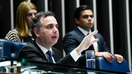 O presidente do Congresso Nacional, senador Rodrigo Pacheco (PSD-MG), adiou a sessão do Congresso, passando do dia 26 de outubro para o dia 9 de novembro