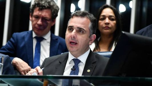 O presidente do Senado, Rodrigo Pacheco (PSD-MG), afirmou nesta quarta-feira (8) que a Reforma Tributária se impôs porque o Brasil não podia mais conviver com o atraso