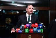 Pacheco entra no PSB, mas futuro eleitoral segue indefinido