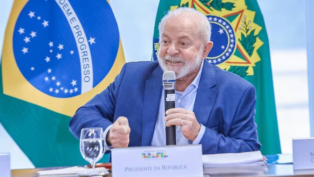 Lula avalia gratuidade na taxa de inscrição do Enem e insiste que educação não será tratada como gasto