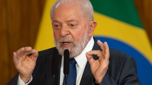 O presidente Luiz Inácio Lula da Silva sancionou nesta terça-feira (31) o projeto de lei que institui o pagamento de pensão especial para órfãos que perderam a mãe ou a responsável em razão do crime de feminicídio