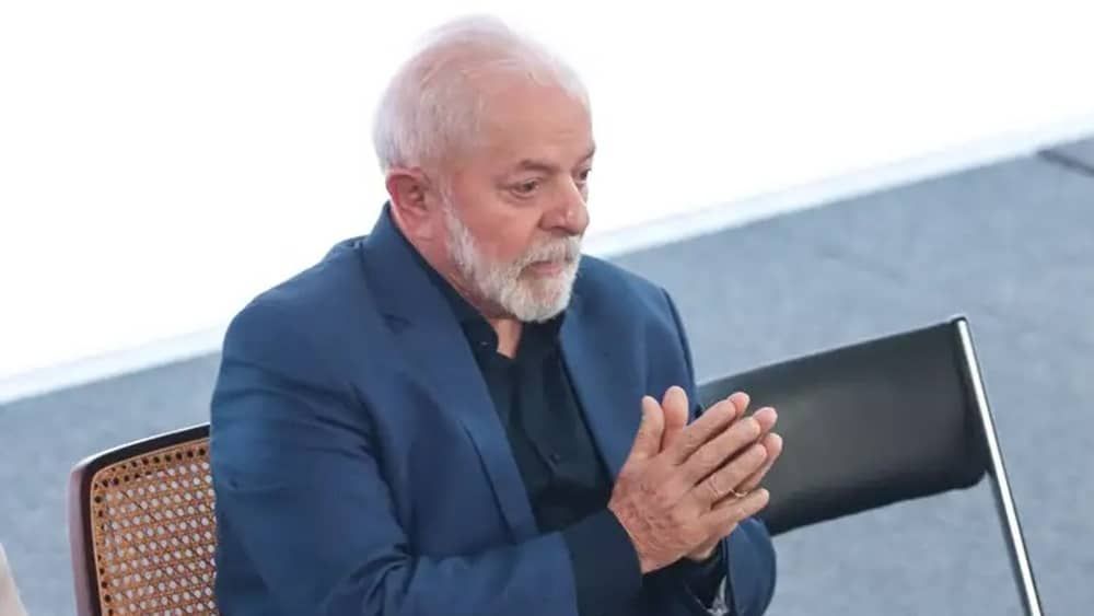 Lula se manifesta sobre morte de Alberto da Costa e Silva 