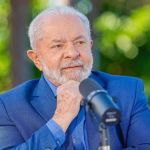 Lula celebra relação entre Enem e Bolsa Família: ‘acesso facilitado à educação’