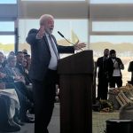 'Quem não chora, não mama', Lula critica ex-presidente Bolsonaro e discursa para agricultores em Brasília