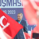 Erdogan vence eleição na Turquia, diz mídia estatal, e será presidente até 2028