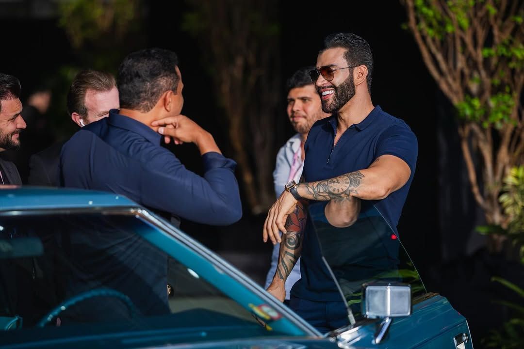 Gusttavo Lima promove festa e chama atenção com 'estacionamento' de aviões