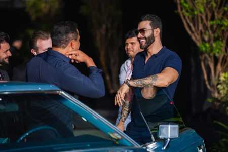 Gusttavo Lima promove evento com 'estacionamento' só de aviões