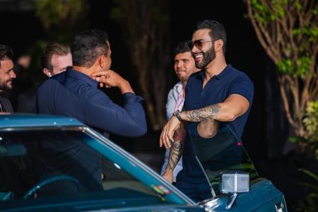Gusttavo Lima promove evento com 'estacionamento' só de aviões
