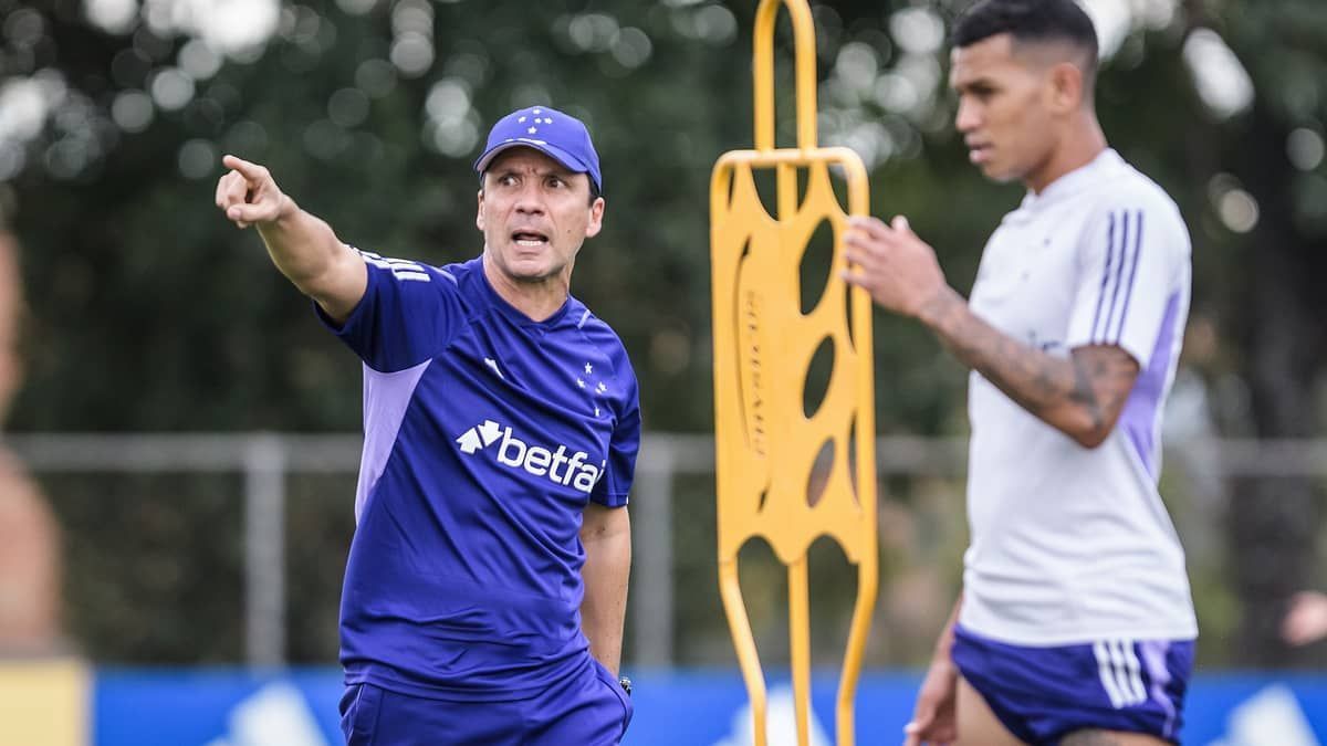 Cruzeiro mostra detalhes de primeiro encontro de Zé Ricardo com elenco