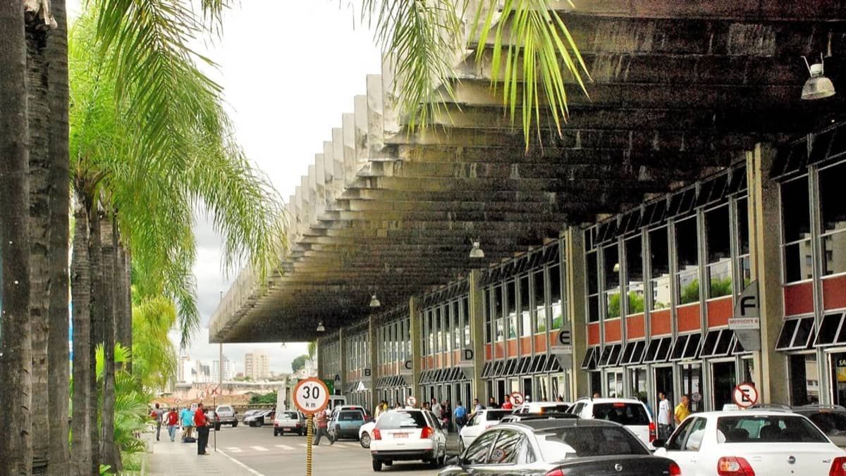 Passagens de ônibus encarecem até 31% em 2022