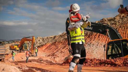 O processo de terraplanagem foi o primeiro chamado de 'marco zero' na Arena MRV