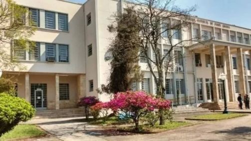 O professor trabalha na UEPG desde 2003 e possuia um salário superior a R$10 mil