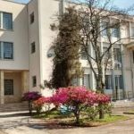 Professor é demitido de universidade por mandar mensagens de cunho sexual a aluna