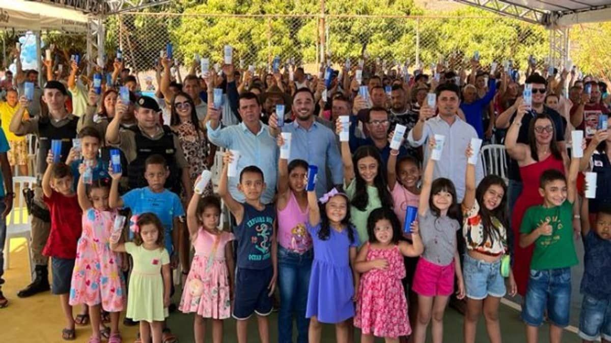 Programa Água Doce inaugura obras em Mamonas e garante água potável para 65 famílias no Norte de Minas