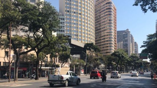 O projeto prevê a reforma da calçada e implementação de uma ciclovia
