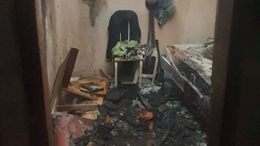 O quarto ficou destruído, mas ninguém se feriu