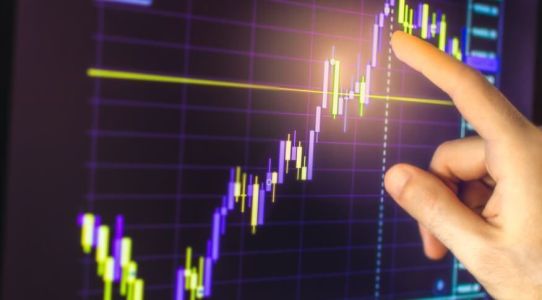 Bancos e corretoras iniciam revisão da Selic e esperam nova alta em setembro | CNN Brasil