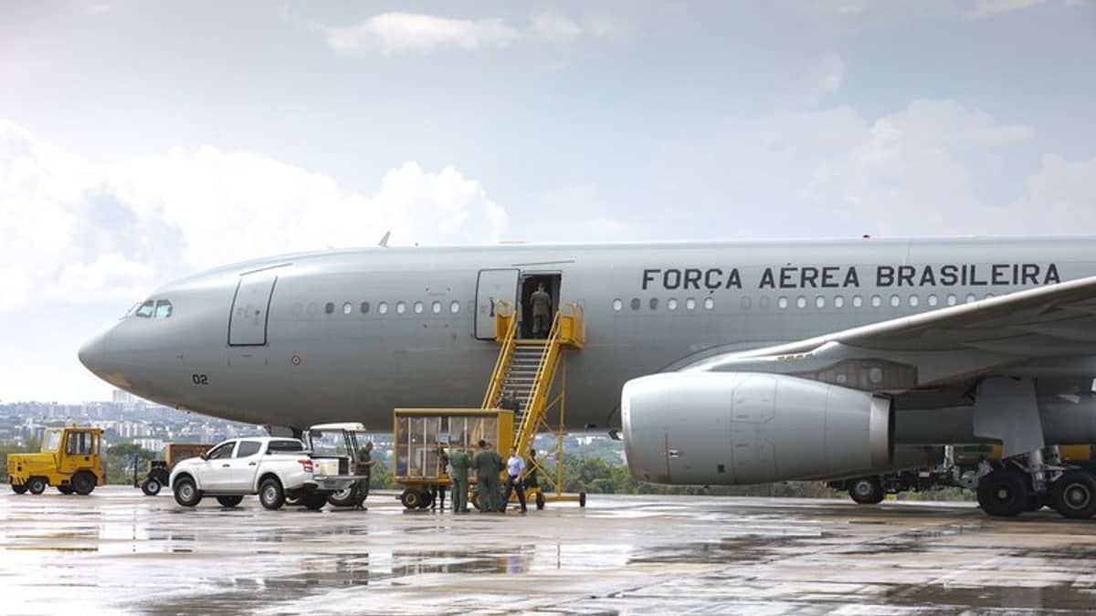 Quinto avião da FAB decola de Israel com 215 passageiros; Brasileiros em Gaza seguem sem previsão de retorno 