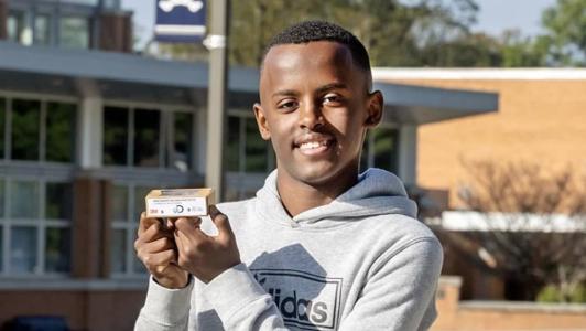 O sabonete foi criado após um amigo do jovem ser diagnosticado com melanoma