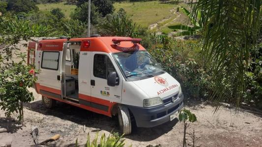O SAMU chegou ao local e constatou perda de massa encefálica por conta de golpes de machado