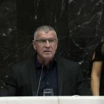 Violência nas escolas: governo de MG vai criar botão do pânico, monitorar 'dark web' e treinar professores e alunos