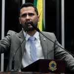 'Eu quero que a fidelidade partidária se exploda', dispara senador Cleitinho ao declarar apoio a Engler