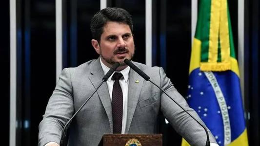 O senador licenciado Marcos do Val (Podemos-ES)