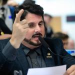 Família Bolsonaro adota silêncio e ignora ação da PF contra Marcos do Val