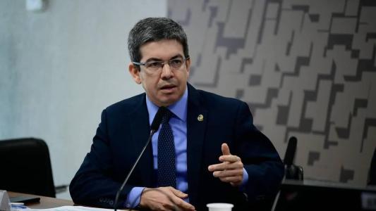 O senador Randolfe Rodrigues