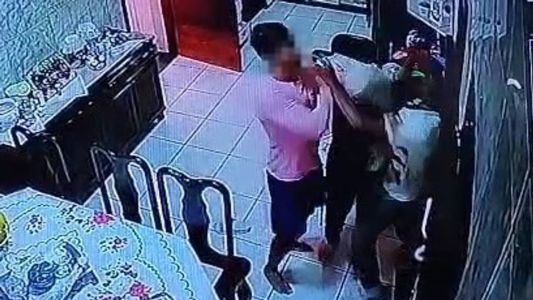 O suspeito foi preso pela Polícia Militar