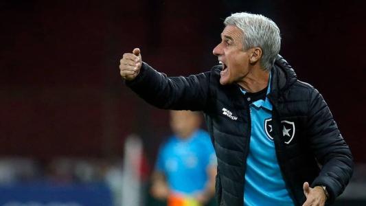 O técnico Luís Castro está no comando do Botafogo desde 2022