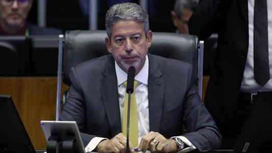 O texto precisa de no mínimo 308 votos para ser aprovado pela Câmara