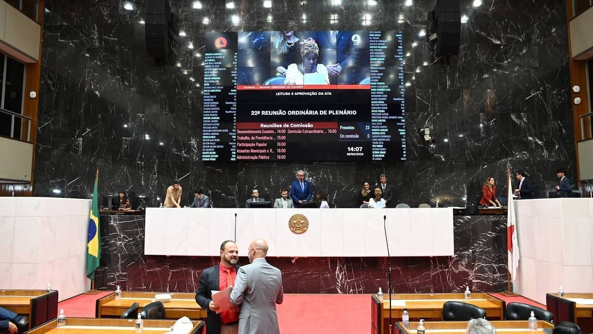ALMG vai limitar jetons recebidos por secretários de Estado